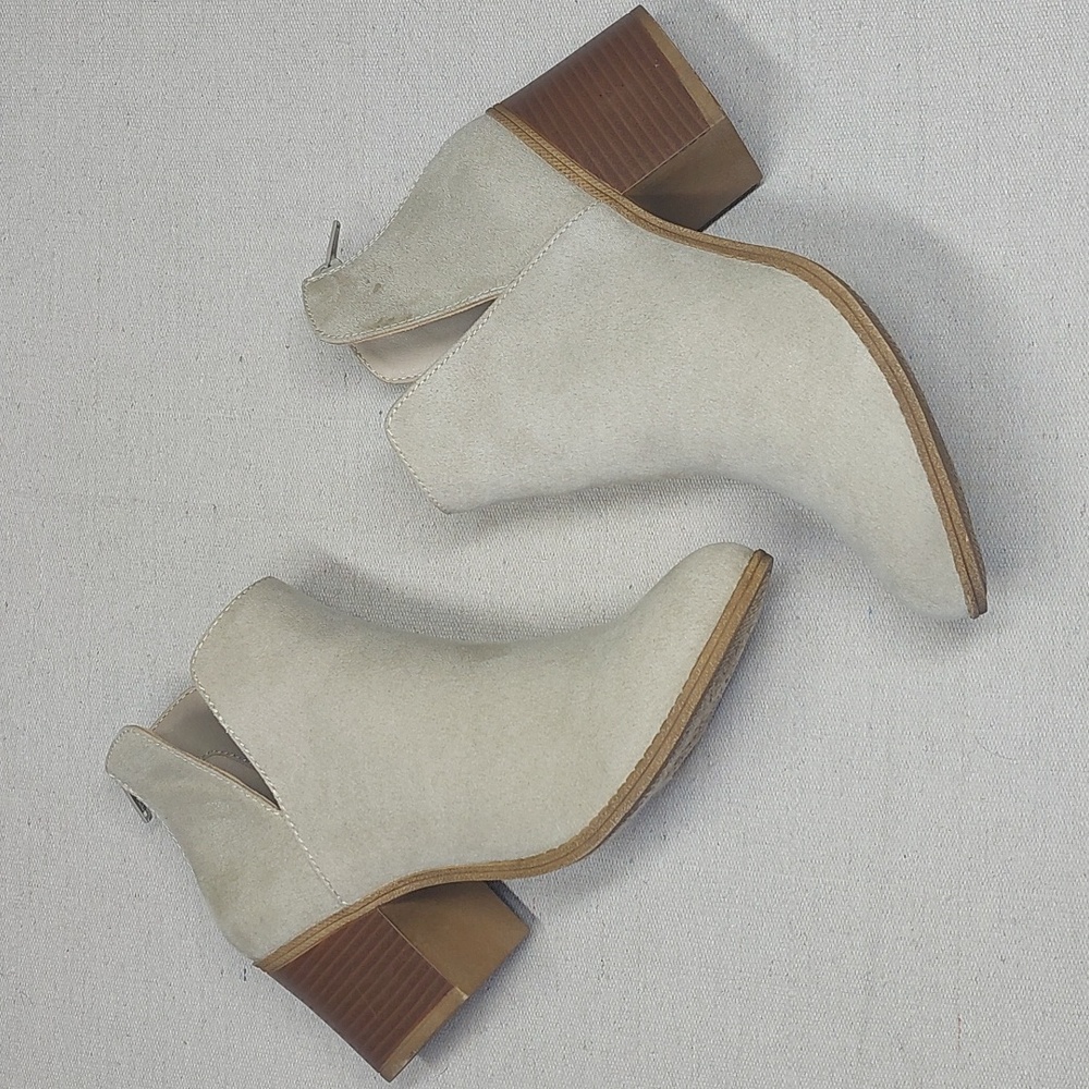 Sonoma Ankle Boots Size 8.5 Donkey Taupe Zipped